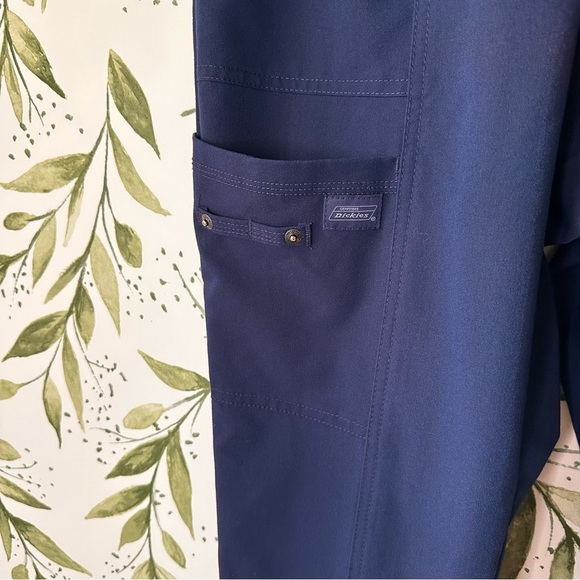 Dickies Elastic Waist Ankle Zip Scrub Pants. Navy. Small. - Picture 5 of 10